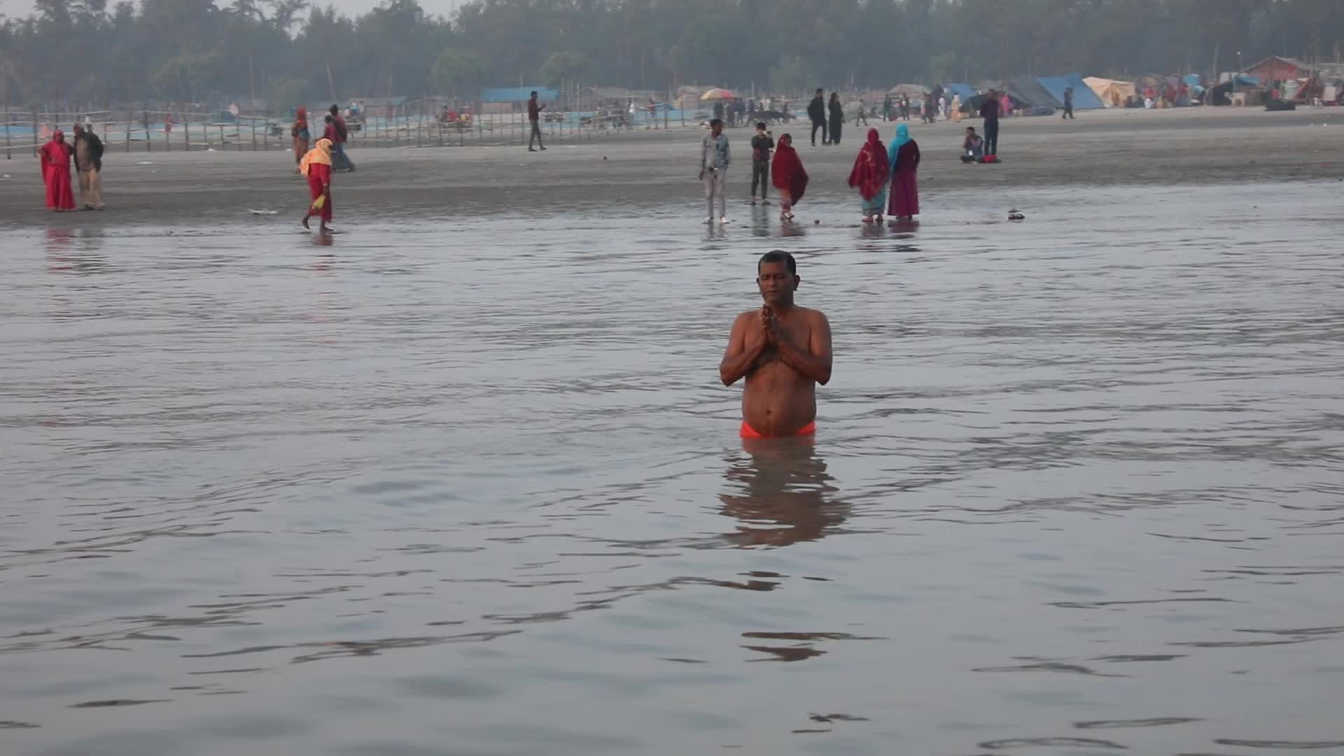 ''Makar Sankranti'' festival In Sagar Islad, India 