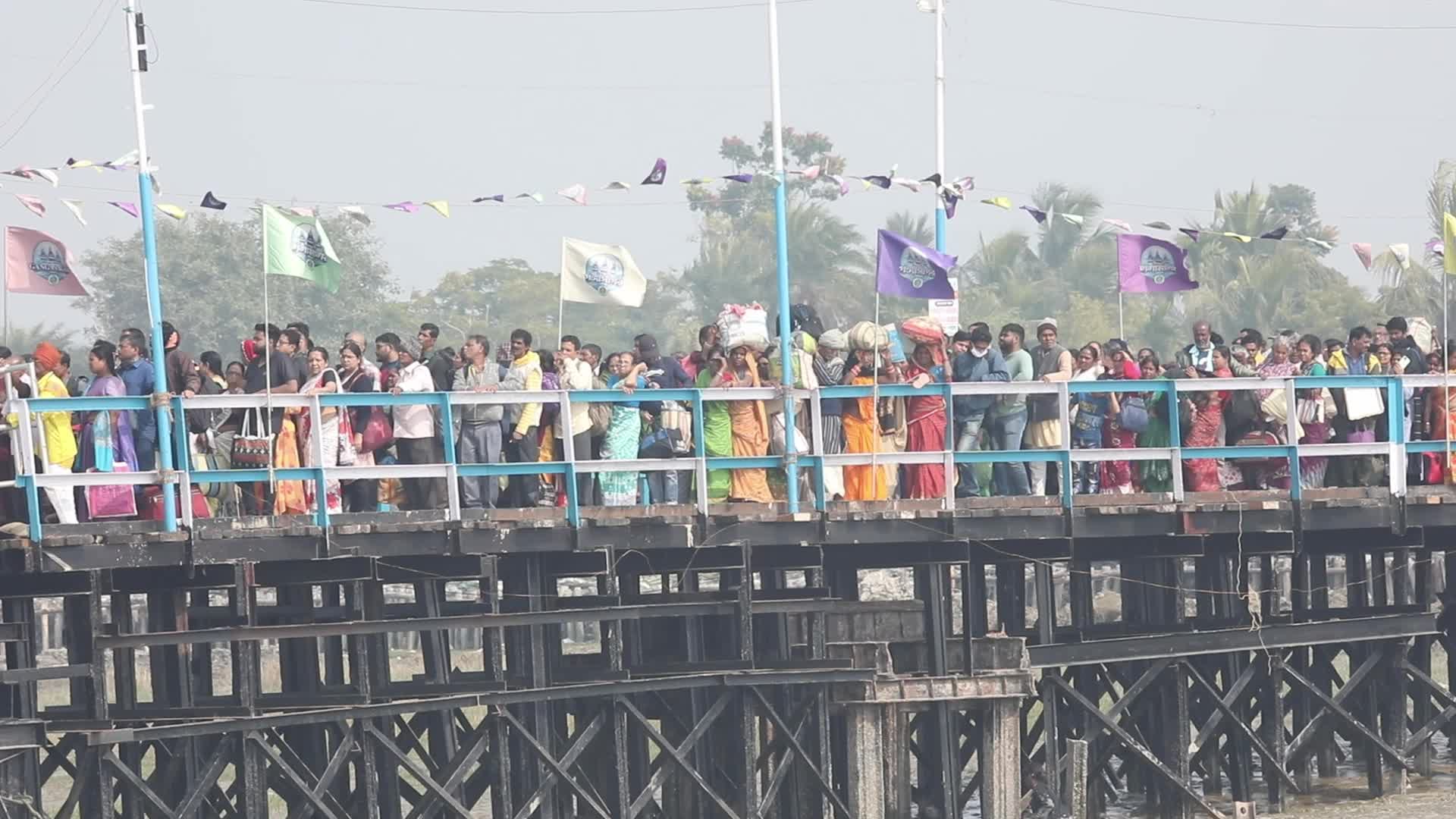''Makar Sankranti'' festival In Sagar Islad, India 