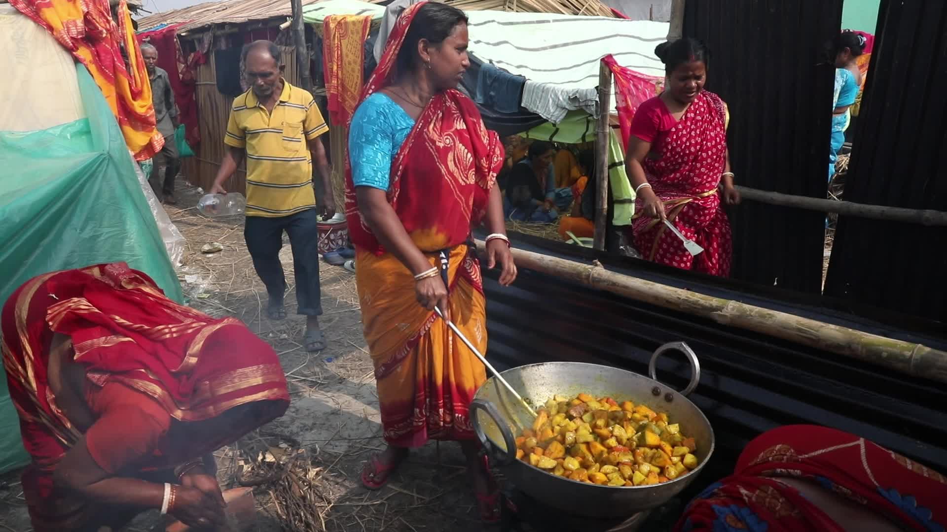 ''Makar Sankranti'' festival At Sagar Islad, India