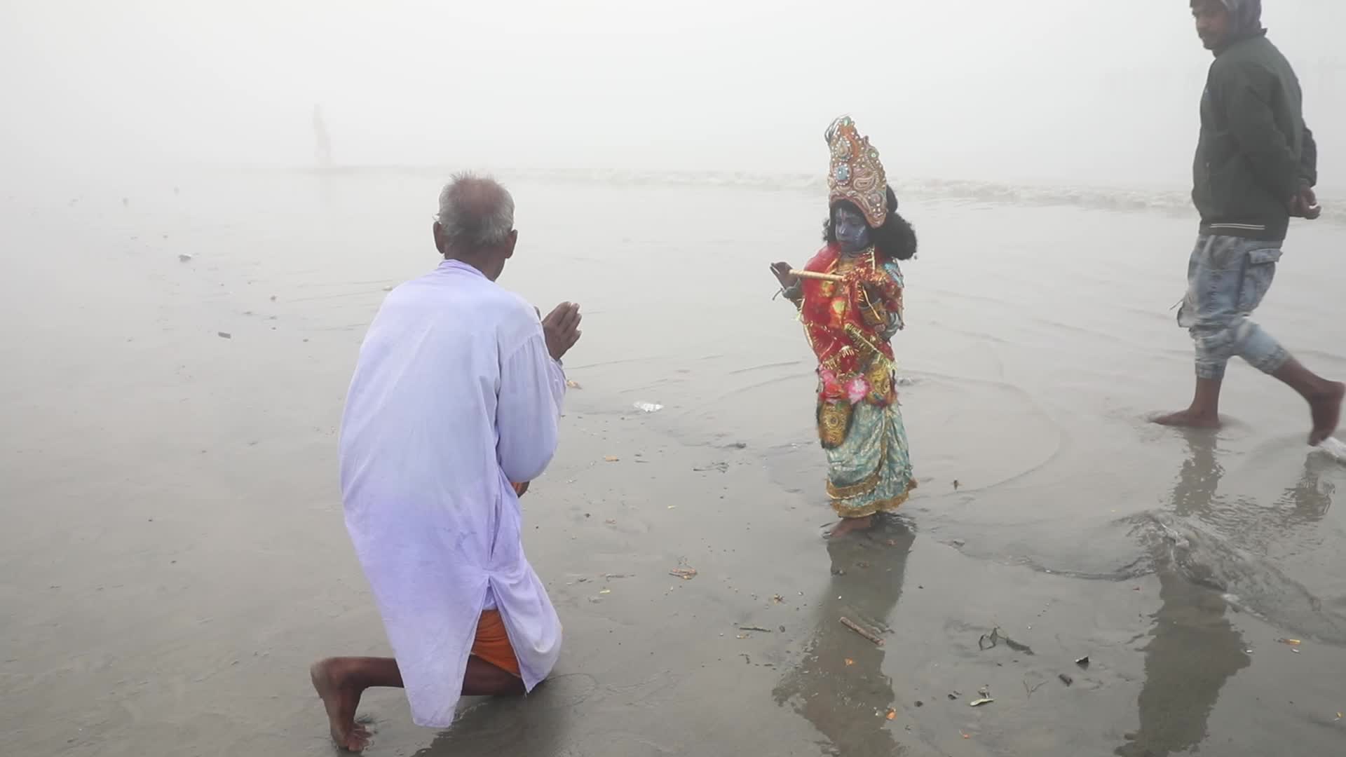 ''Makar Sankranti'' festival At Sagar Islad, India