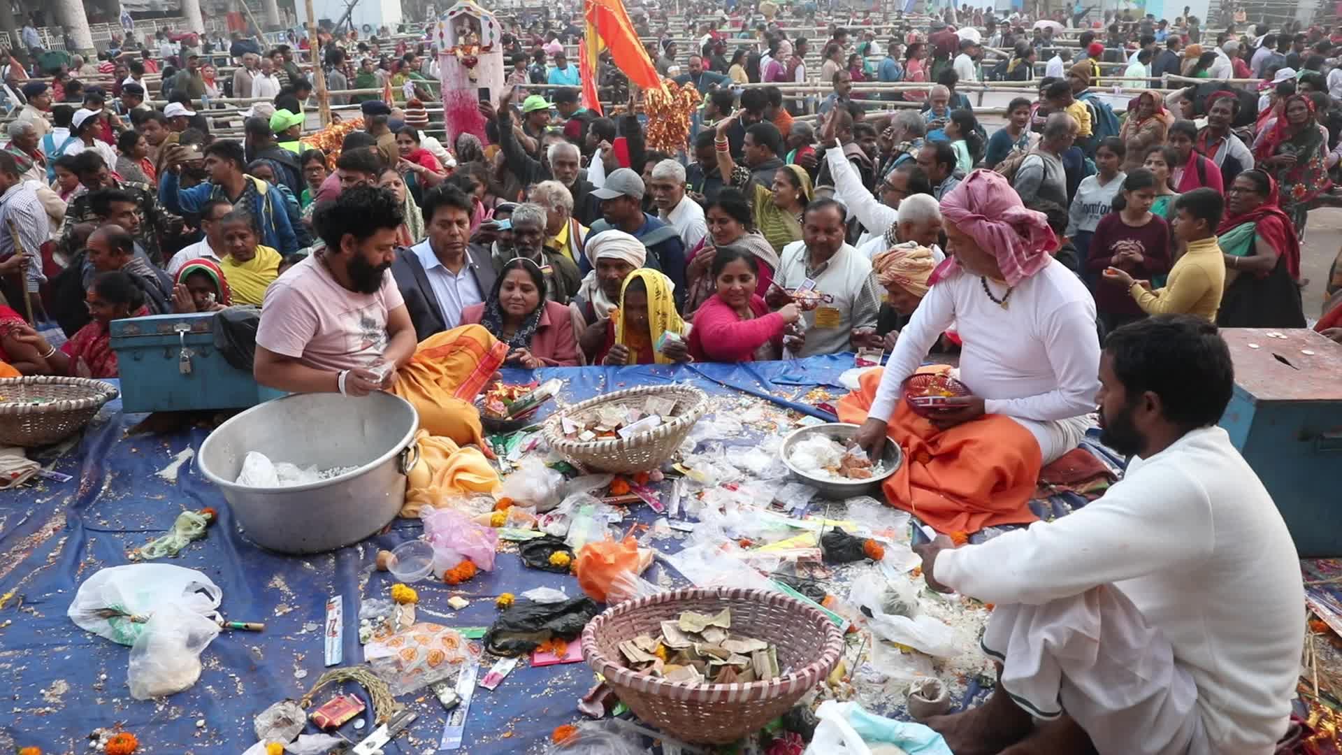 ''Makar Sankranti'' festival At Sagar Islad, India