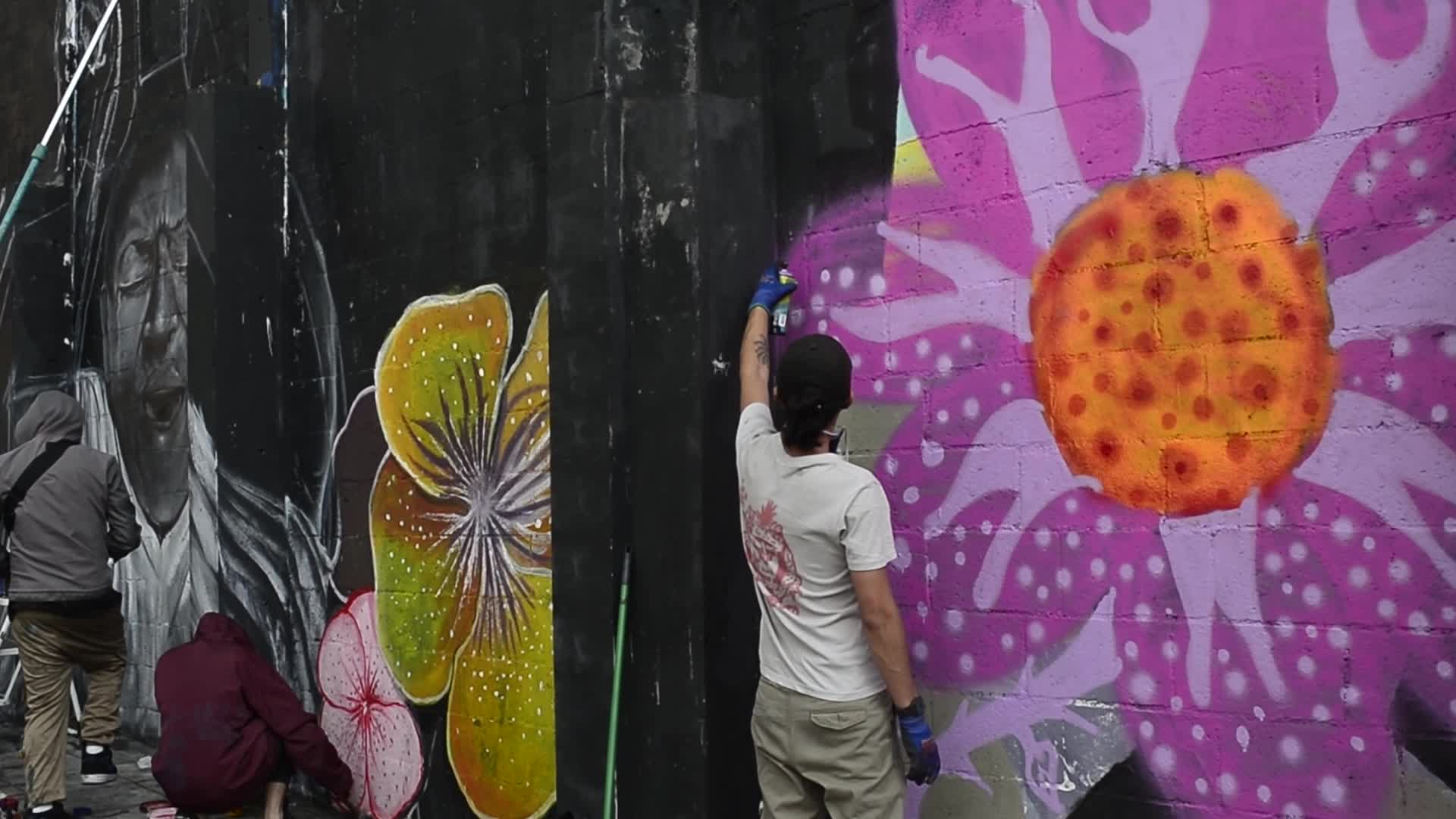 Mural in Honor to Dissapeared People from 2002 to 2008