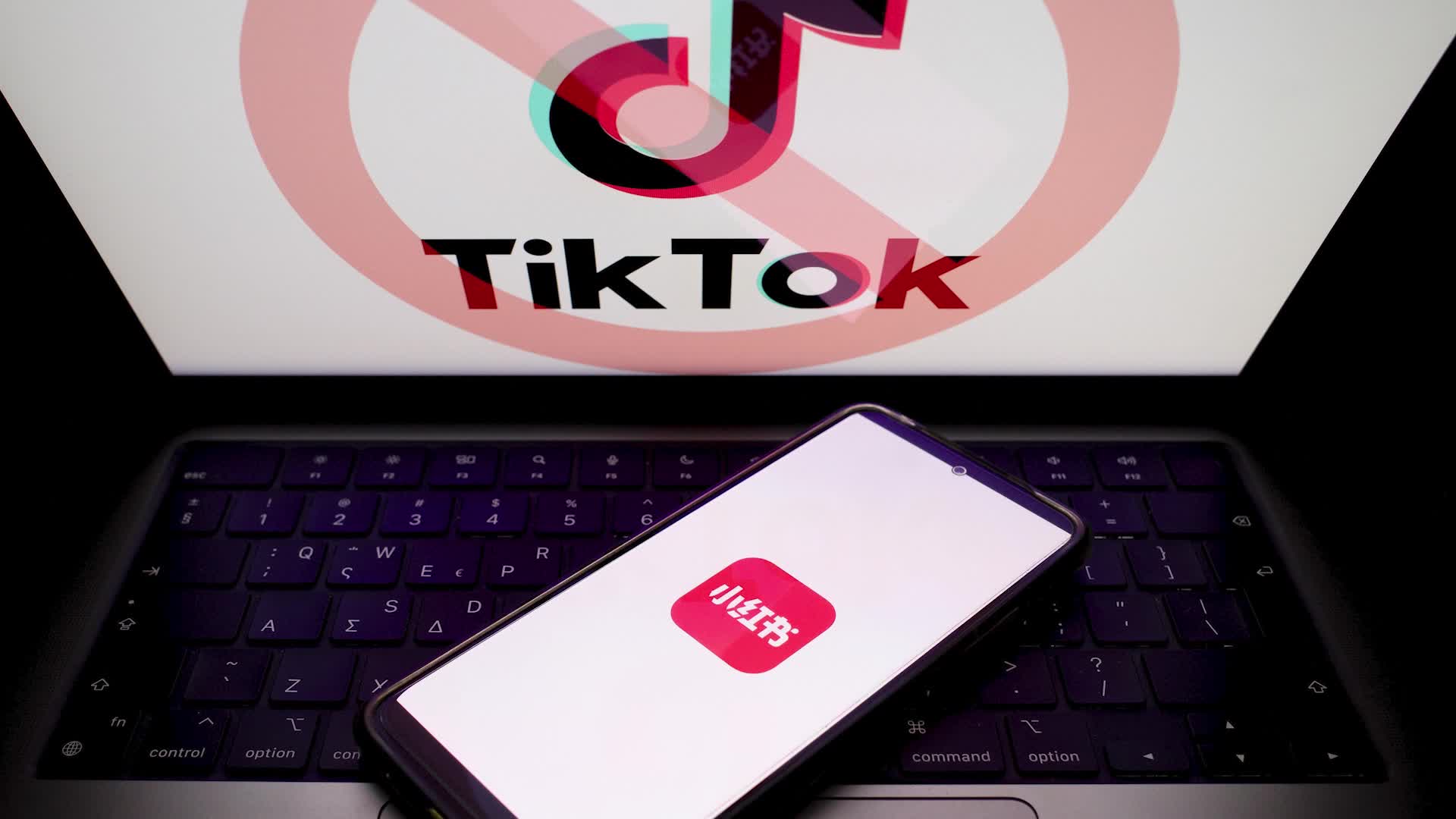 TikTok - Xiaohongshu
