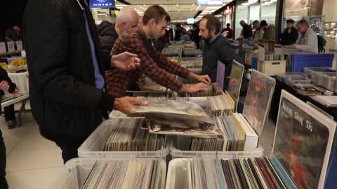 Vinyl Records Market In Gdansk