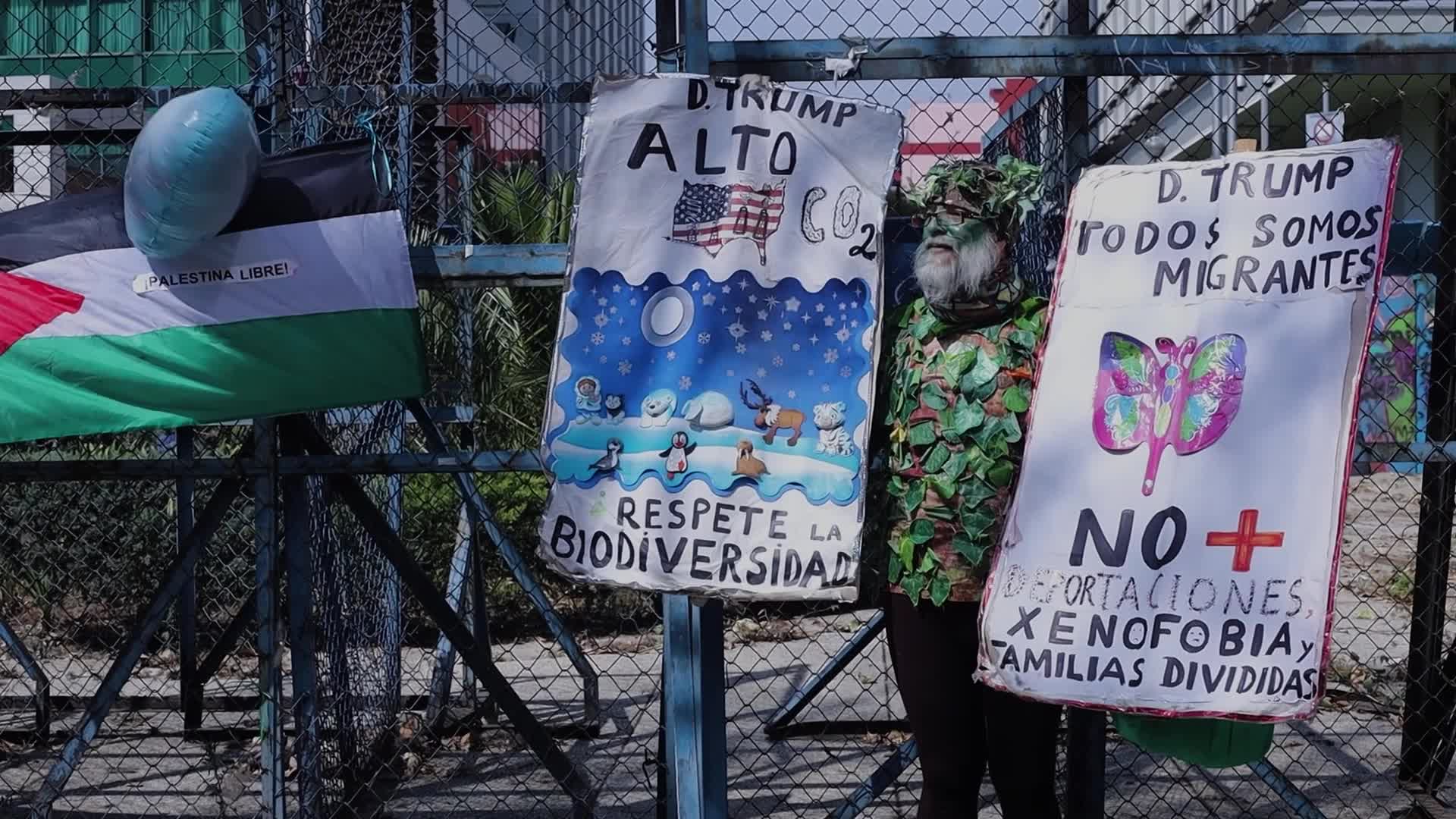 Protest in Mexico City for Donald Trump's inauguration 
