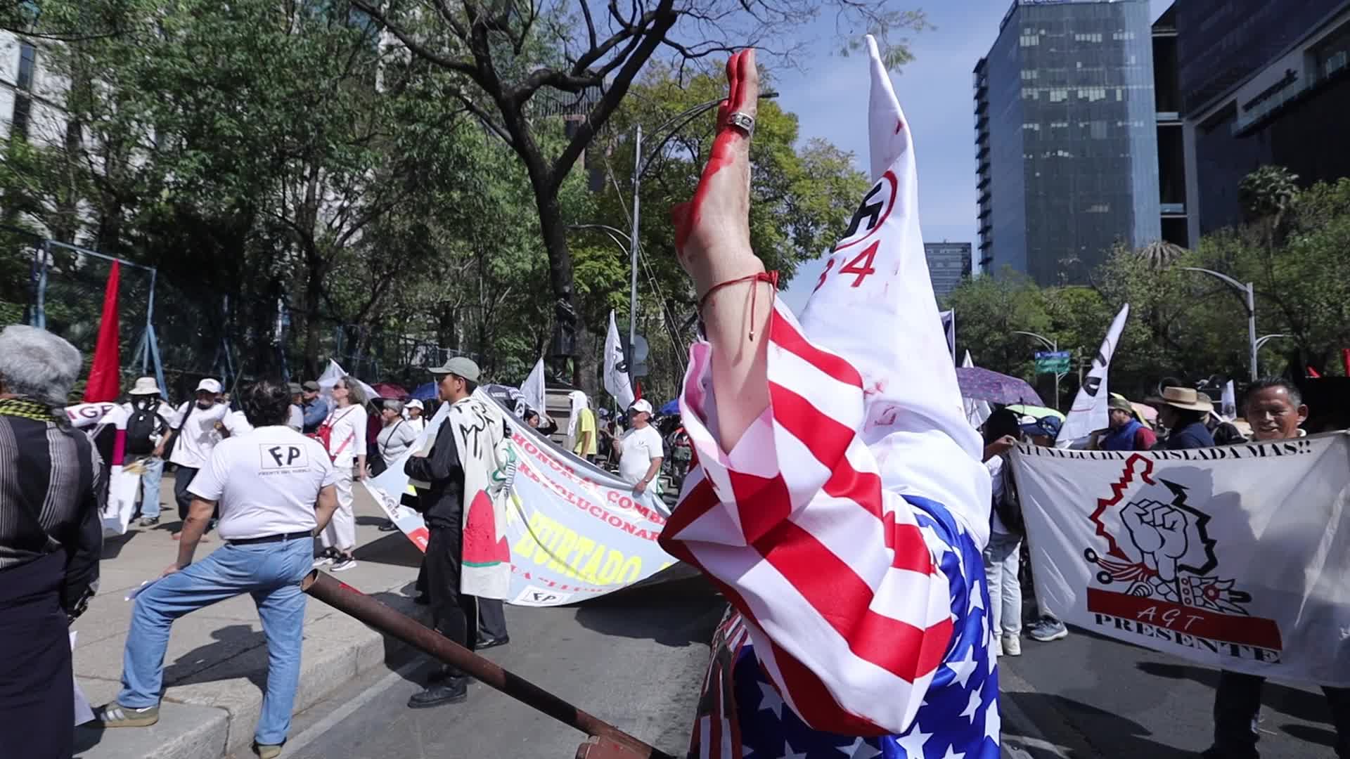 Protest in Mexico City for Donald Trump's inauguration 