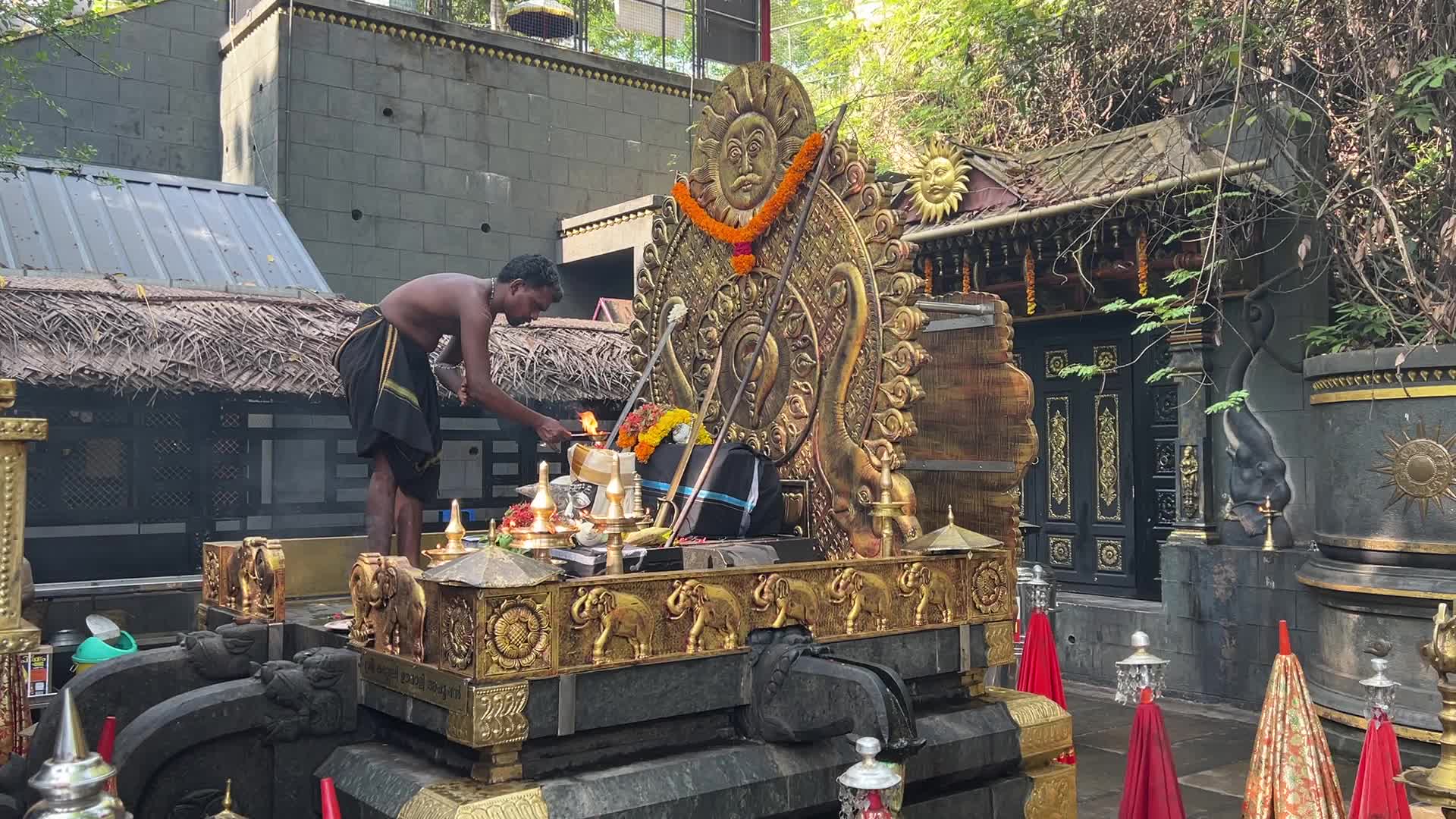 Sree Kallely Oorali Appooppan Kavu