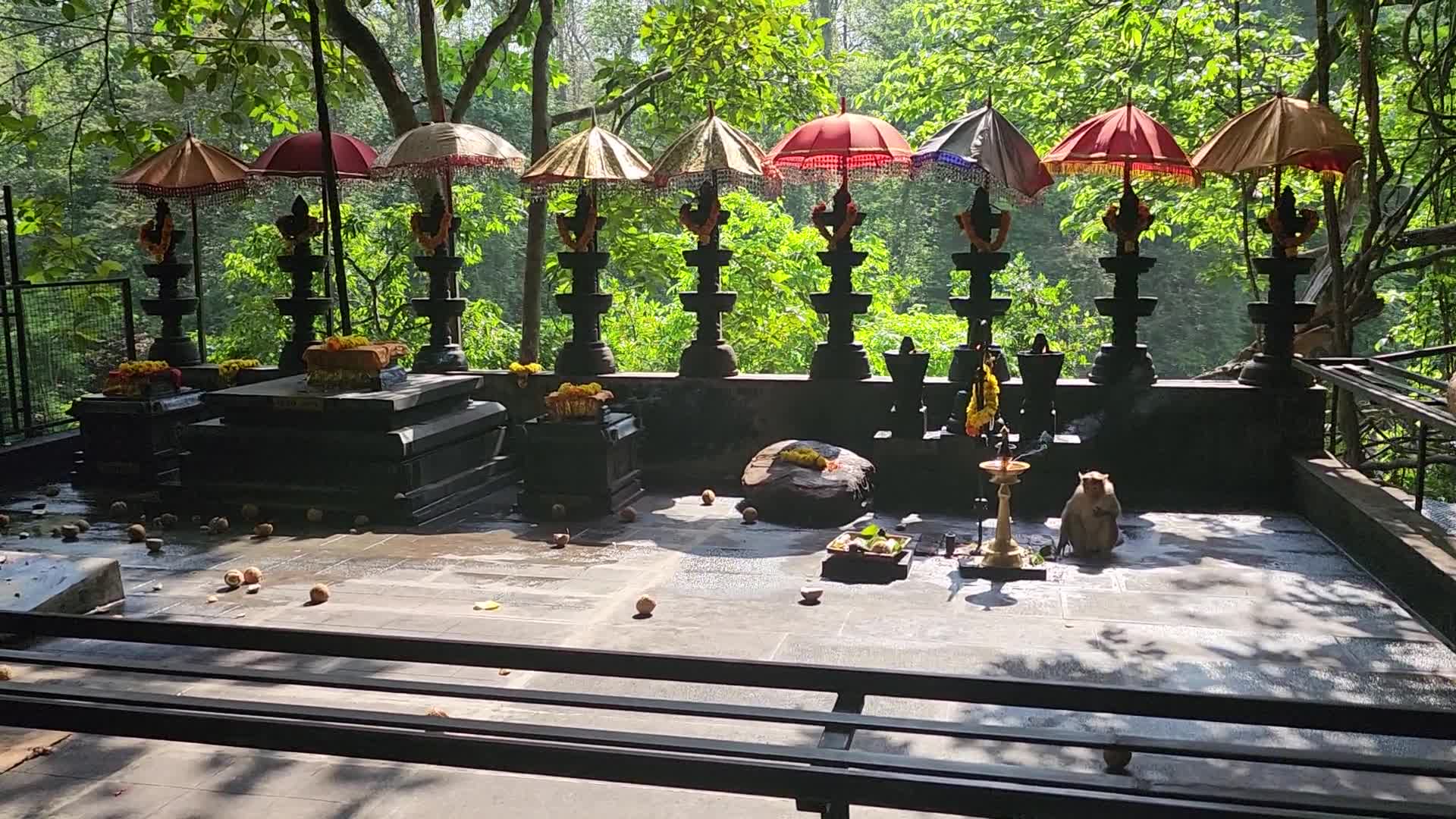 Sree Kallely Oorali Appooppan Kavu