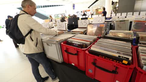 Vinyl Records Market In Gdansk