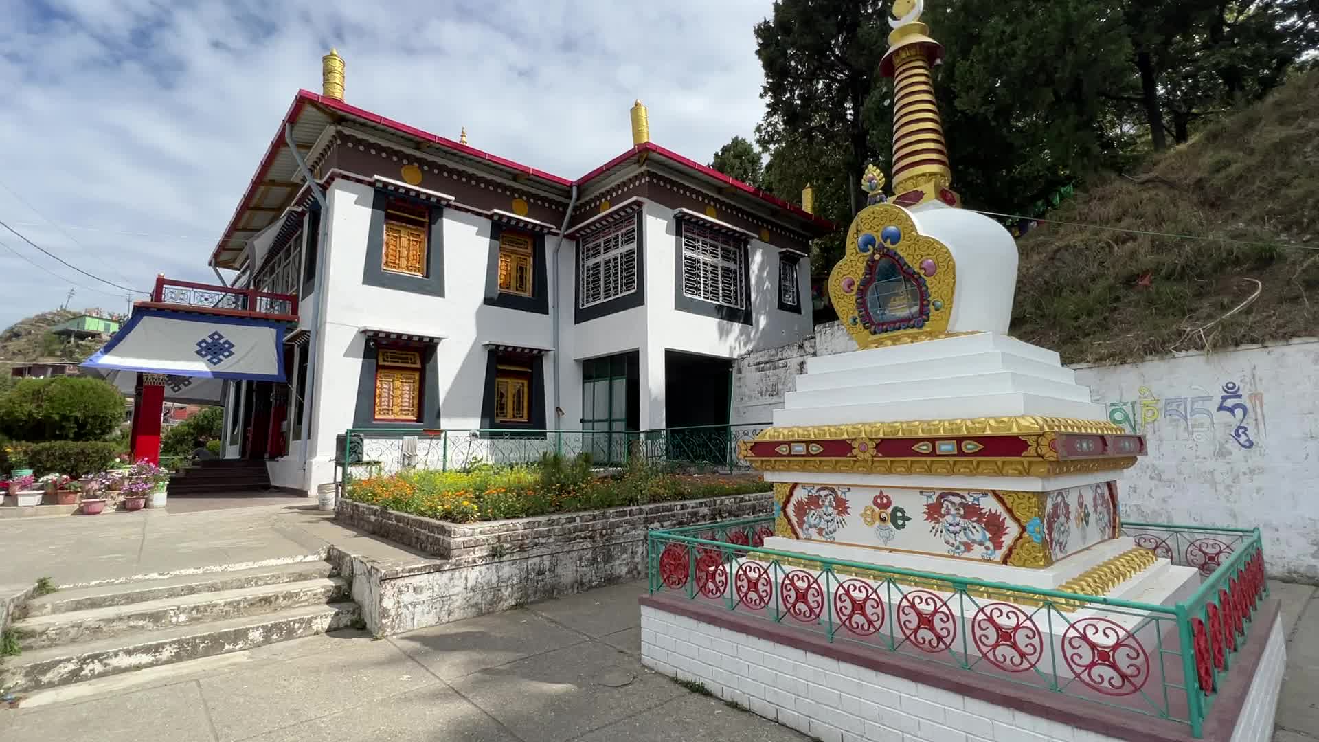 Shedup Choephelling Buddhist Temple