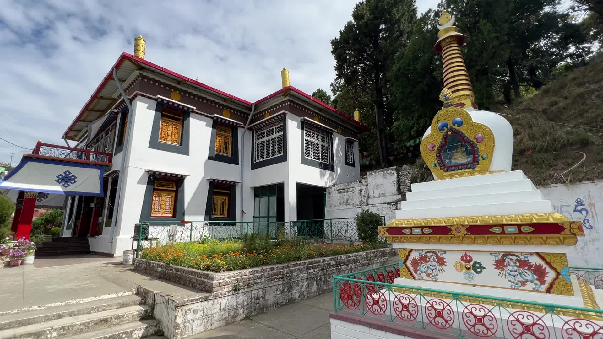 Shedup Choephelling Buddhist Temple