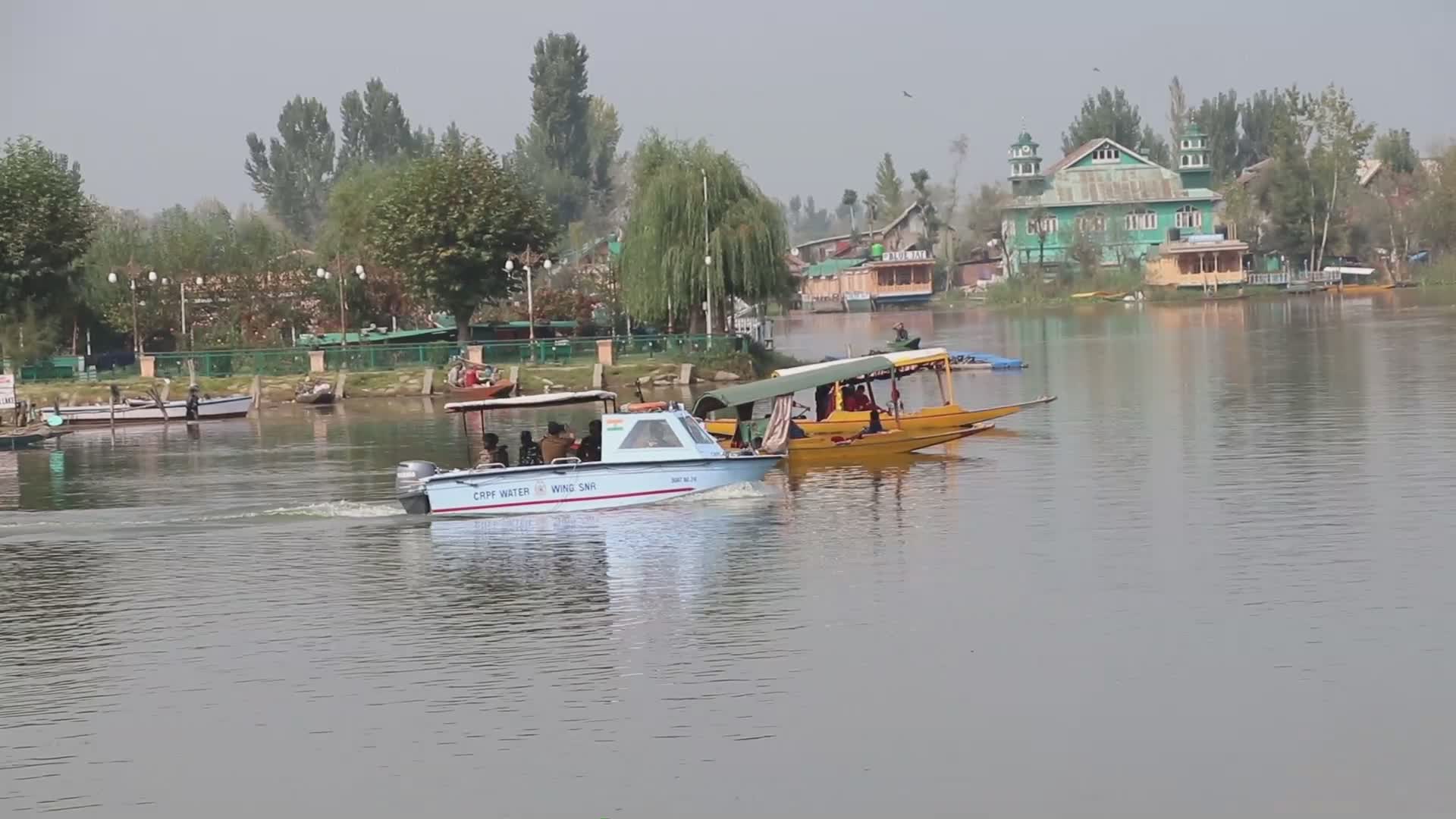 Deserted Dal Lake