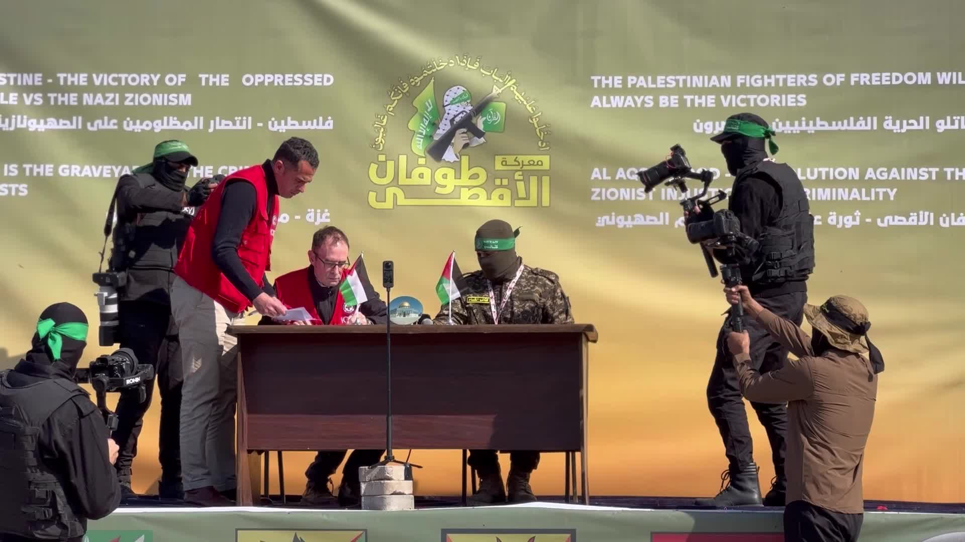 Hamas hands over 4 Israeli soldier hostages to Red Cross in 2nd swap