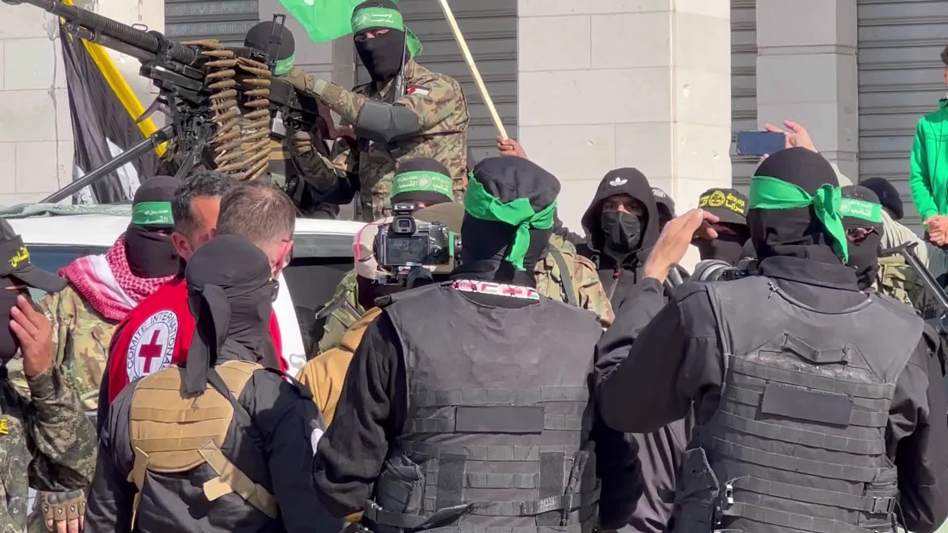 Hamas hands over 4 Israeli soldier hostages to Red Cross in 2nd swap