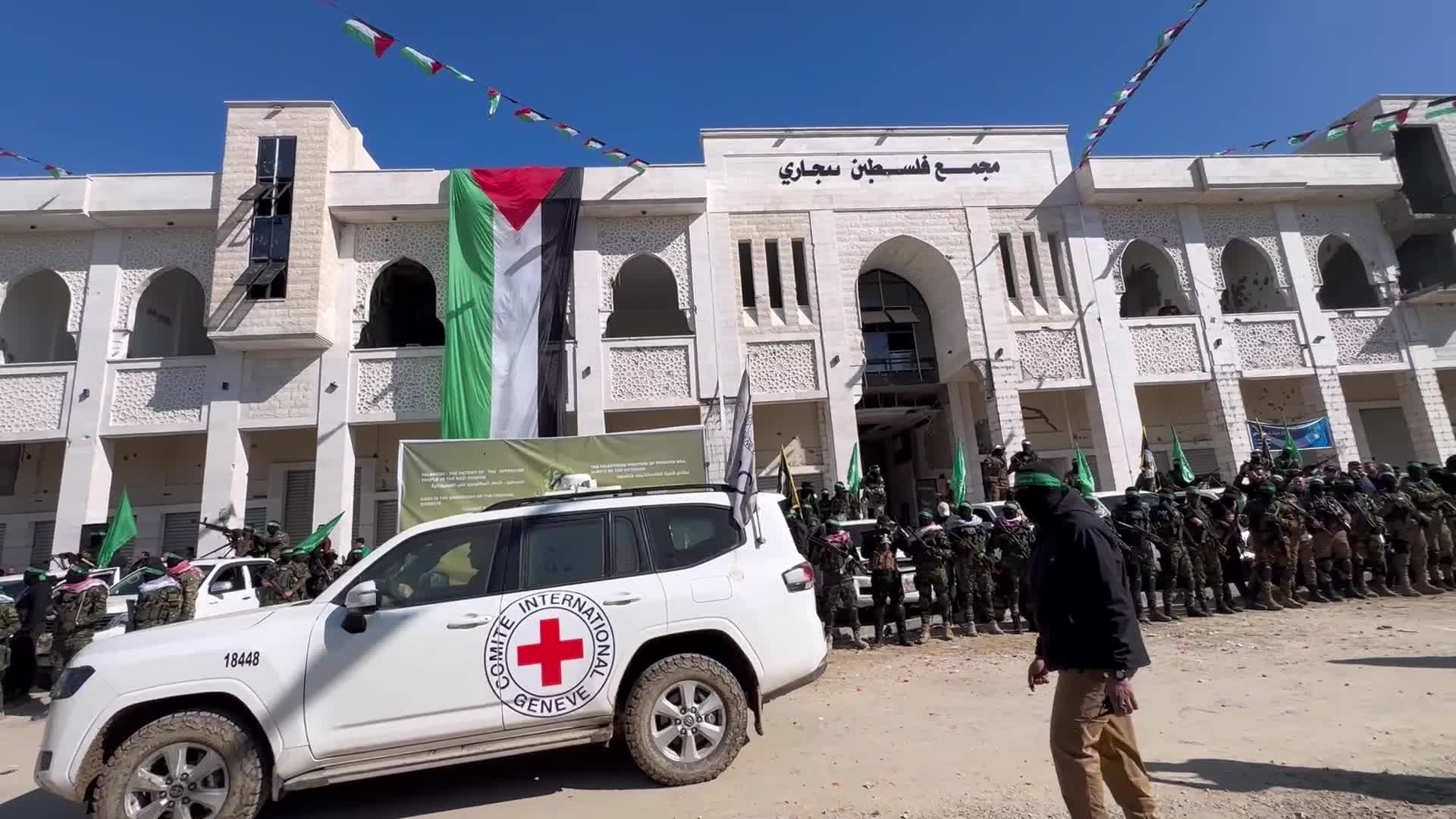 Hamas hands over 4 Israeli soldier hostages to Red Cross in 2nd swap