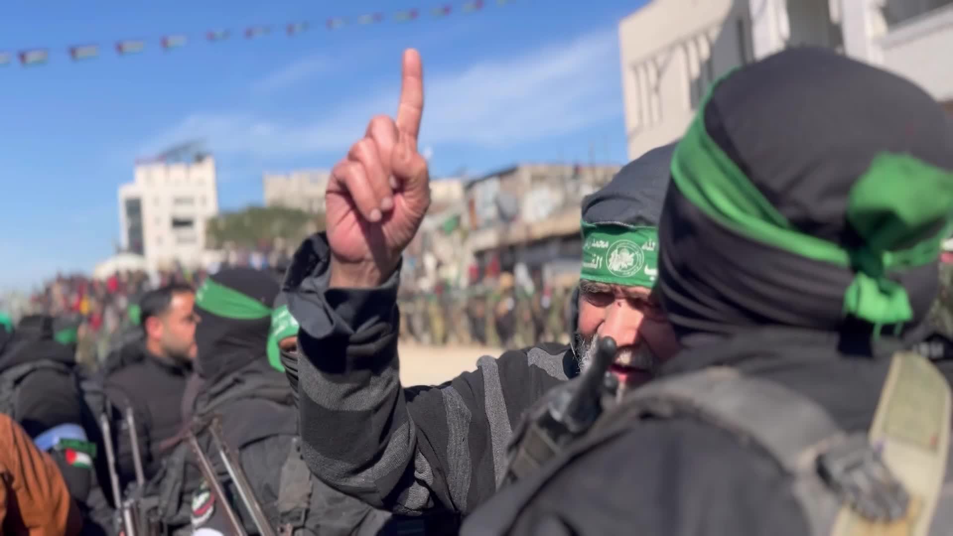 Hamas hands over 4 Israeli soldier hostages to Red Cross in 2nd swap