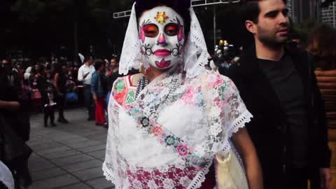 Parade of Catrinas in Day of the Dead