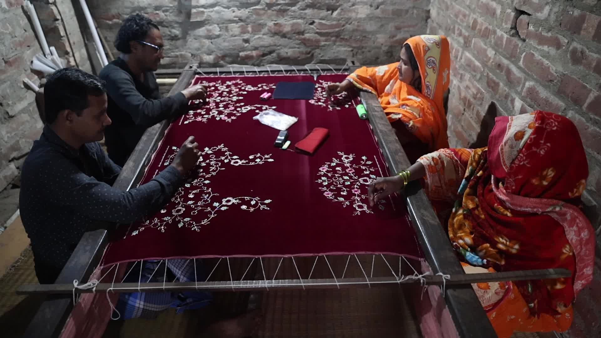 “Zari” Village Outskirts Of Kolkata, India