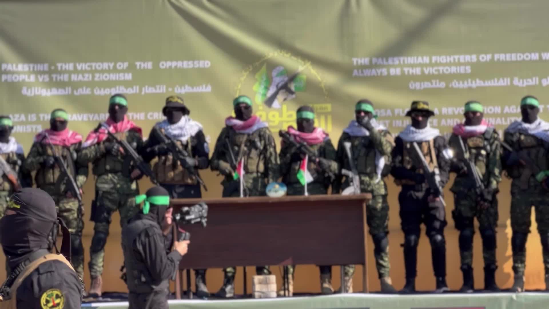 Hamas hands over 4 Israeli soldier hostages to Red Cross in 2nd swap