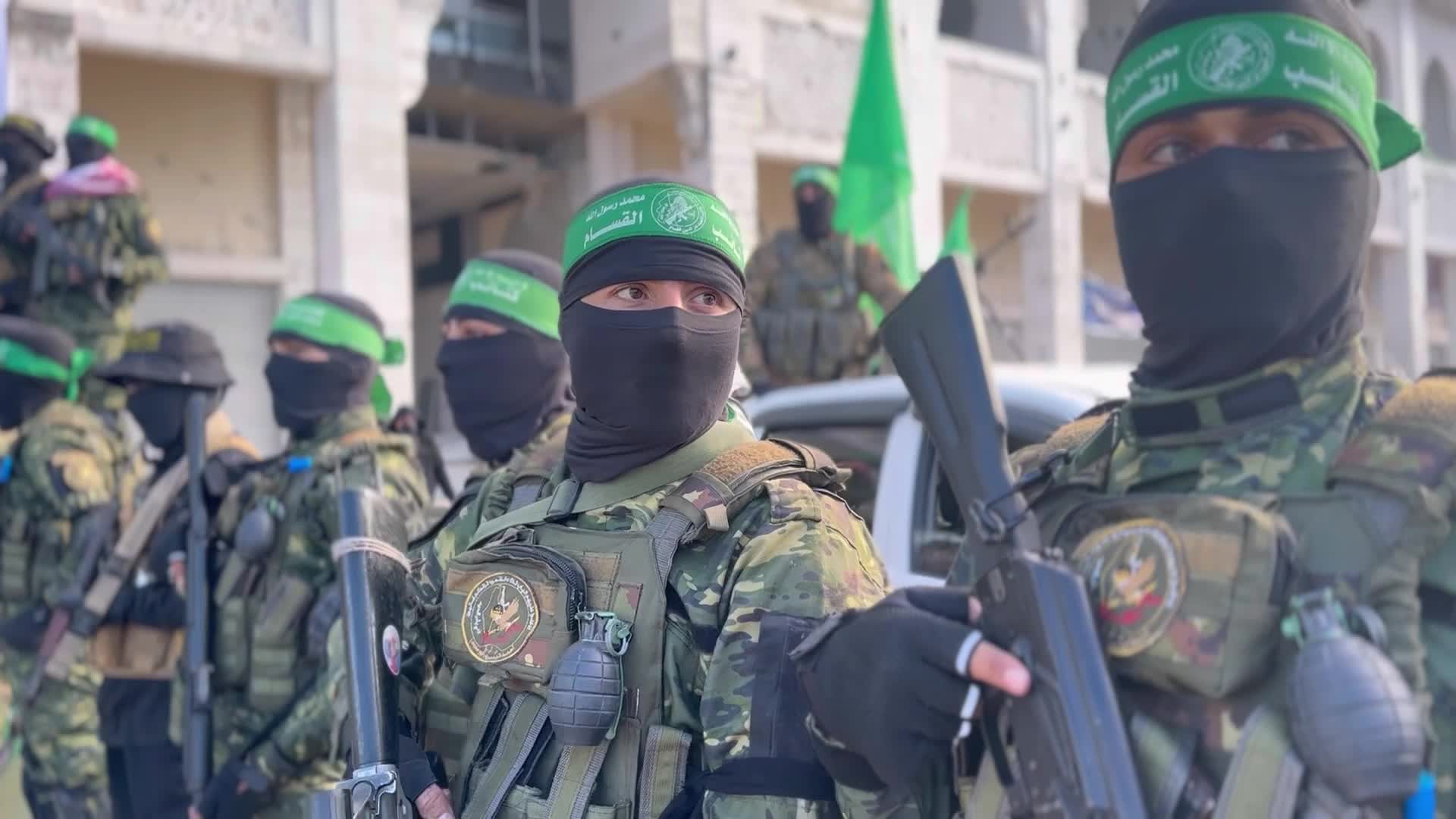 Hamas hands over 4 Israeli soldier hostages to Red Cross in 2nd swap