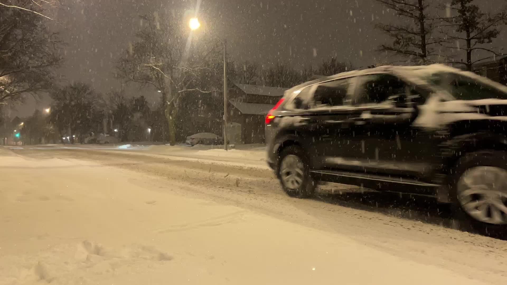 Heavy snow falling in Toronto, Canada