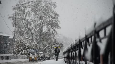 Heavy Snowfall in Kashmir