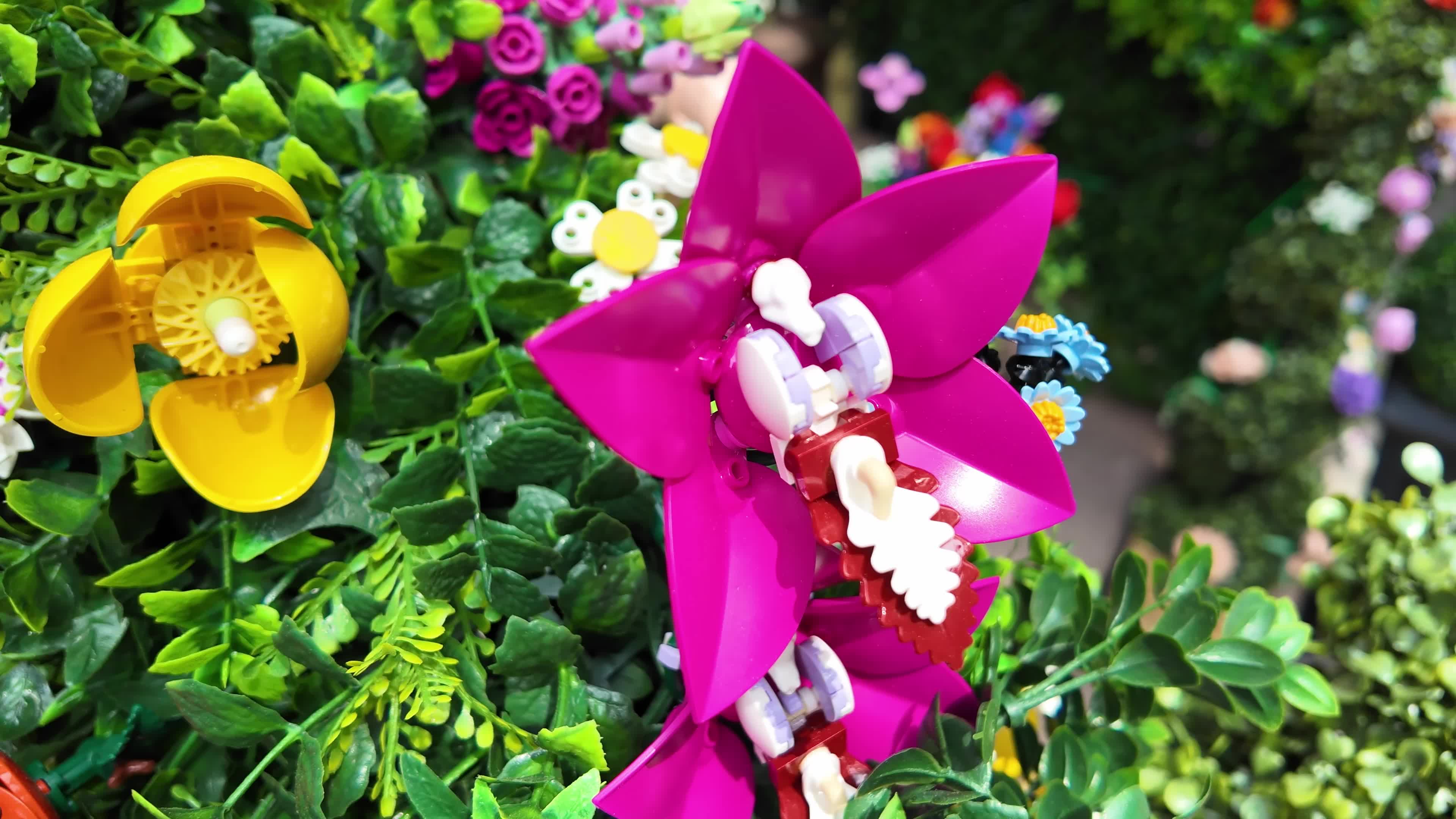 Lego Flowers Brownstone Stoop