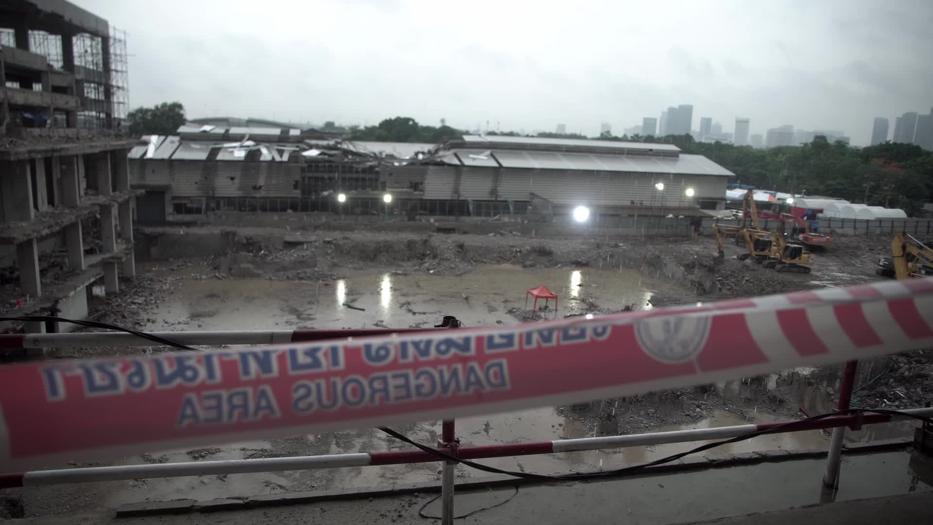 Rescue officials have ended the search operation for the collapsed building caused by the earthquake.