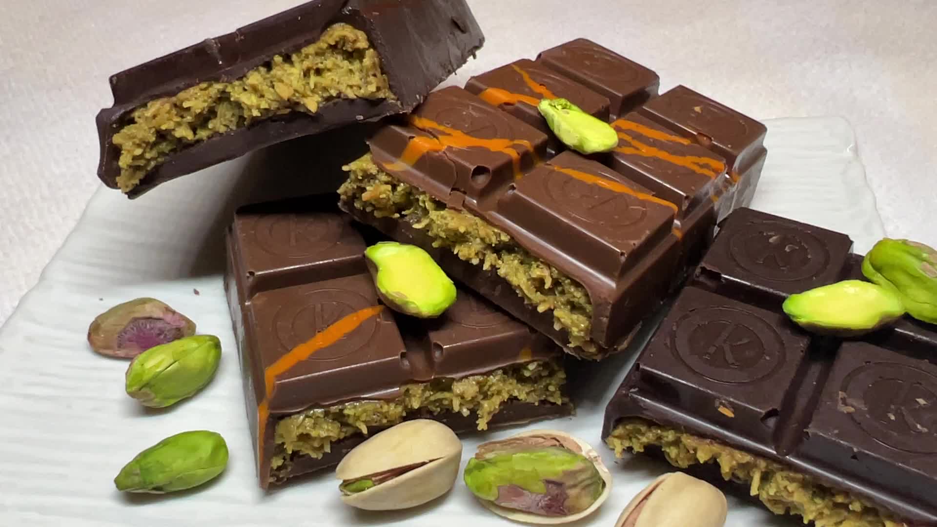 Dubai Pistachio Kunafa Chocolate Bars