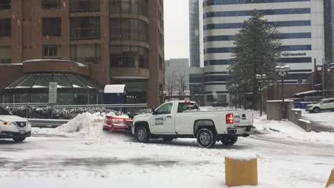 Toronto gets hit by massive winter snowstorm