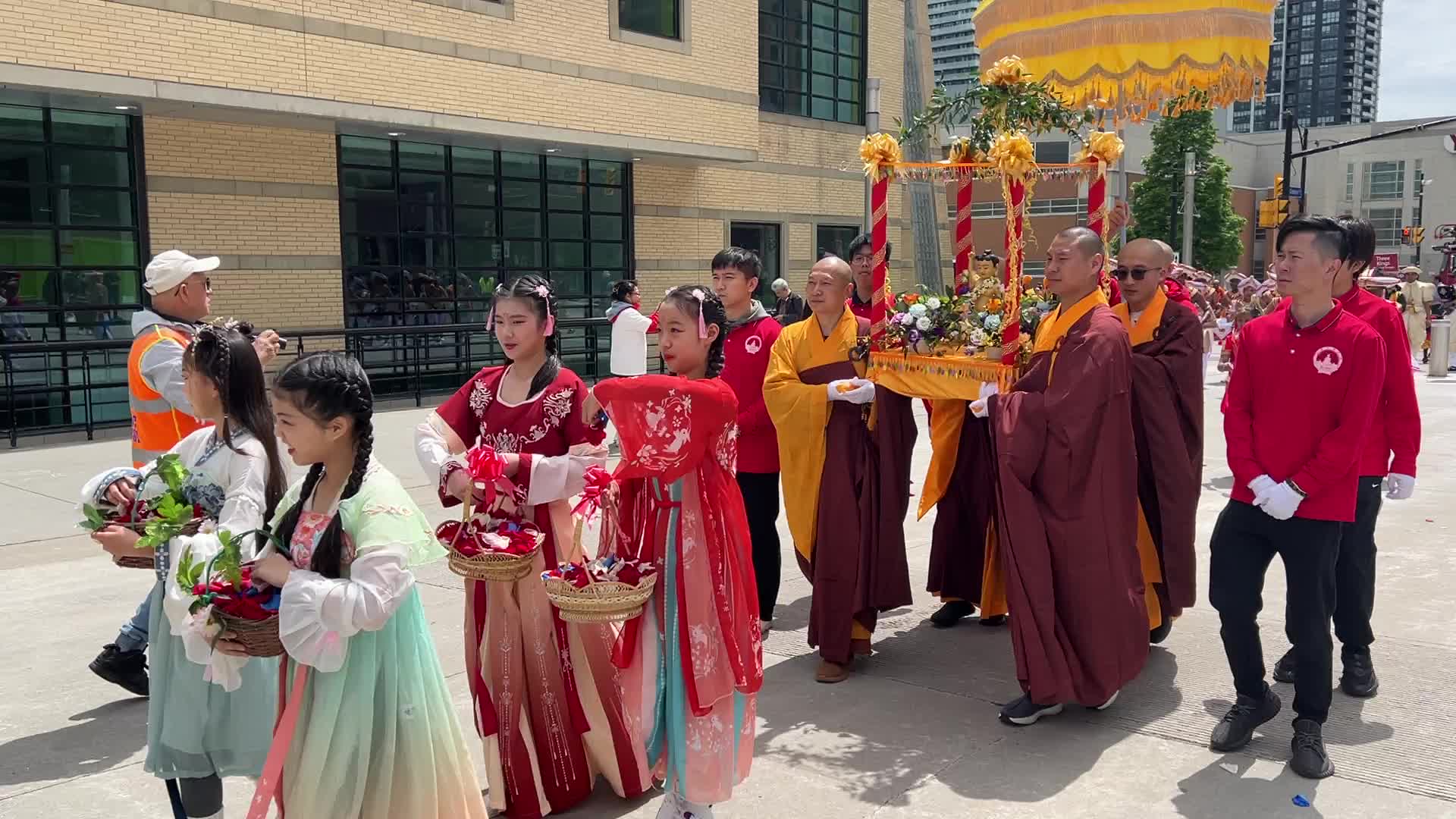 Buddhists celebrate Vesak