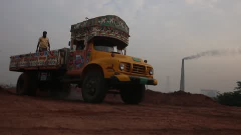  Brick Kilns cause Air pollution in Dhaka 