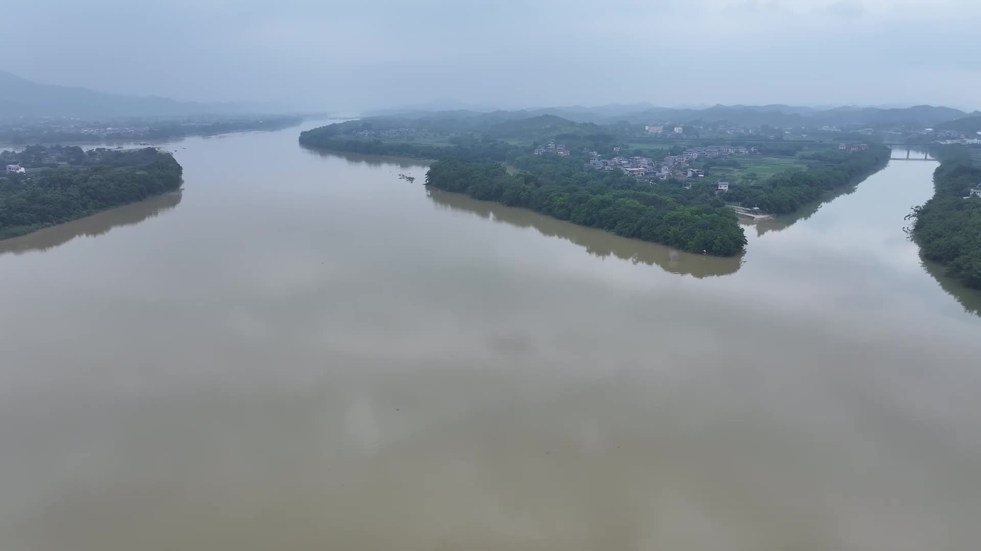 Rainstorm Hit Rong&#x27;an - 05/31/2025