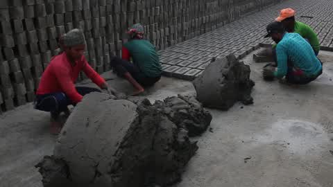  Brick Kilns cause Air pollution in Dhaka 