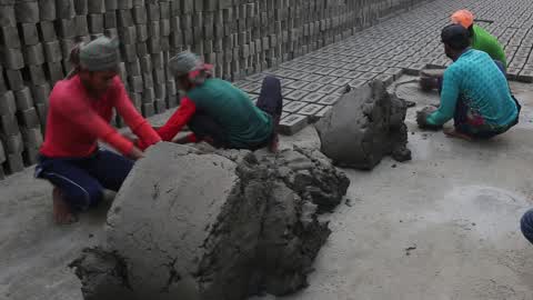  Brick Kilns cause Air pollution in Dhaka 