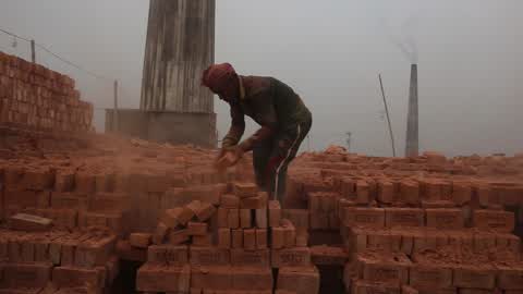  Brick Kilns cause Air pollution in Dhaka 