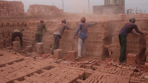  Brick Kilns cause Air pollution in Dhaka 