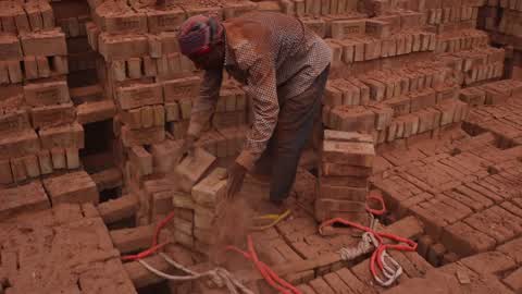 Brick Kilns cause Air pollution in Dhaka 