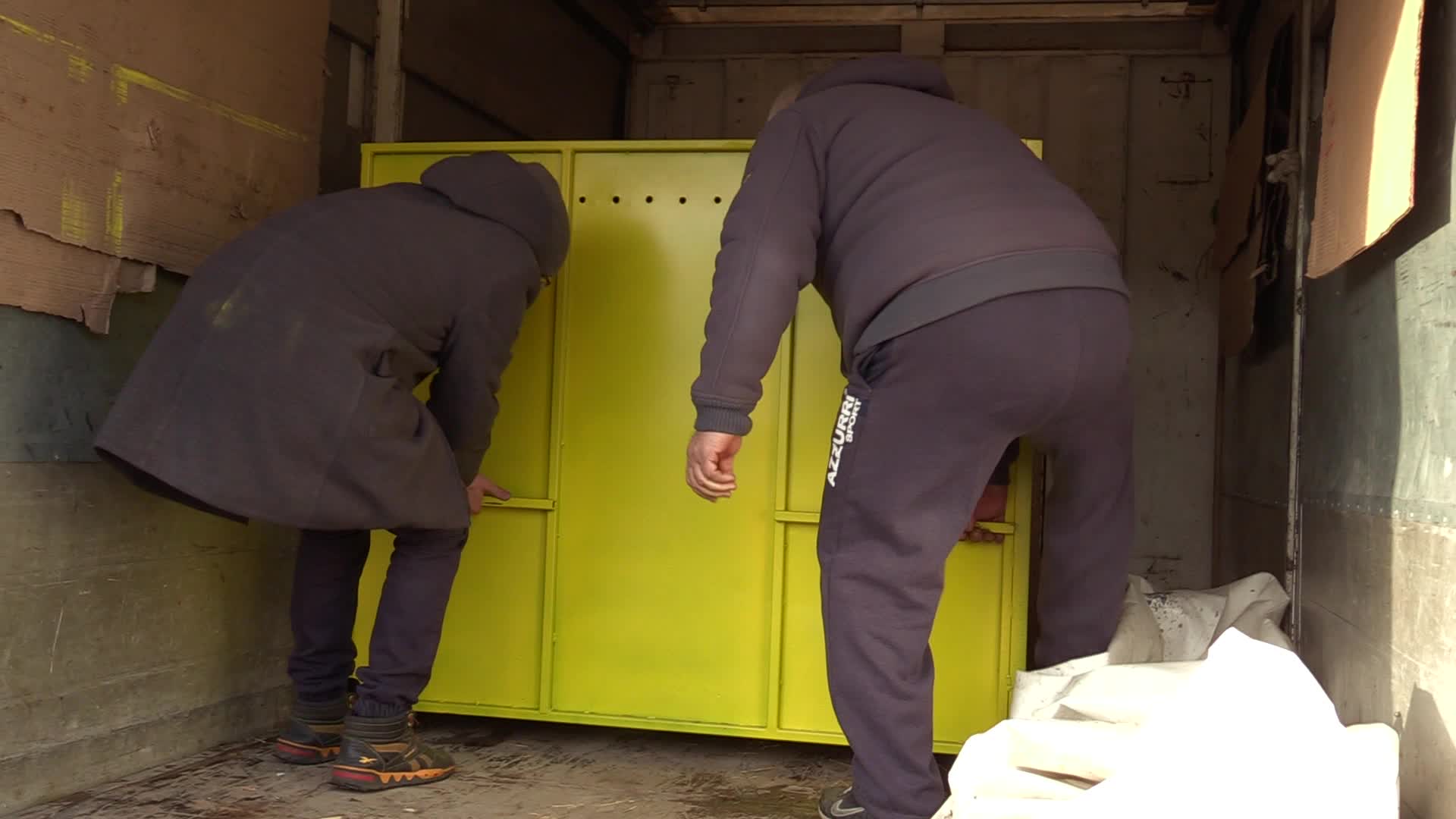 Five lions sent from Ukrainian Zoo to Ubuntu Wildlife Sanctuary in South Africa