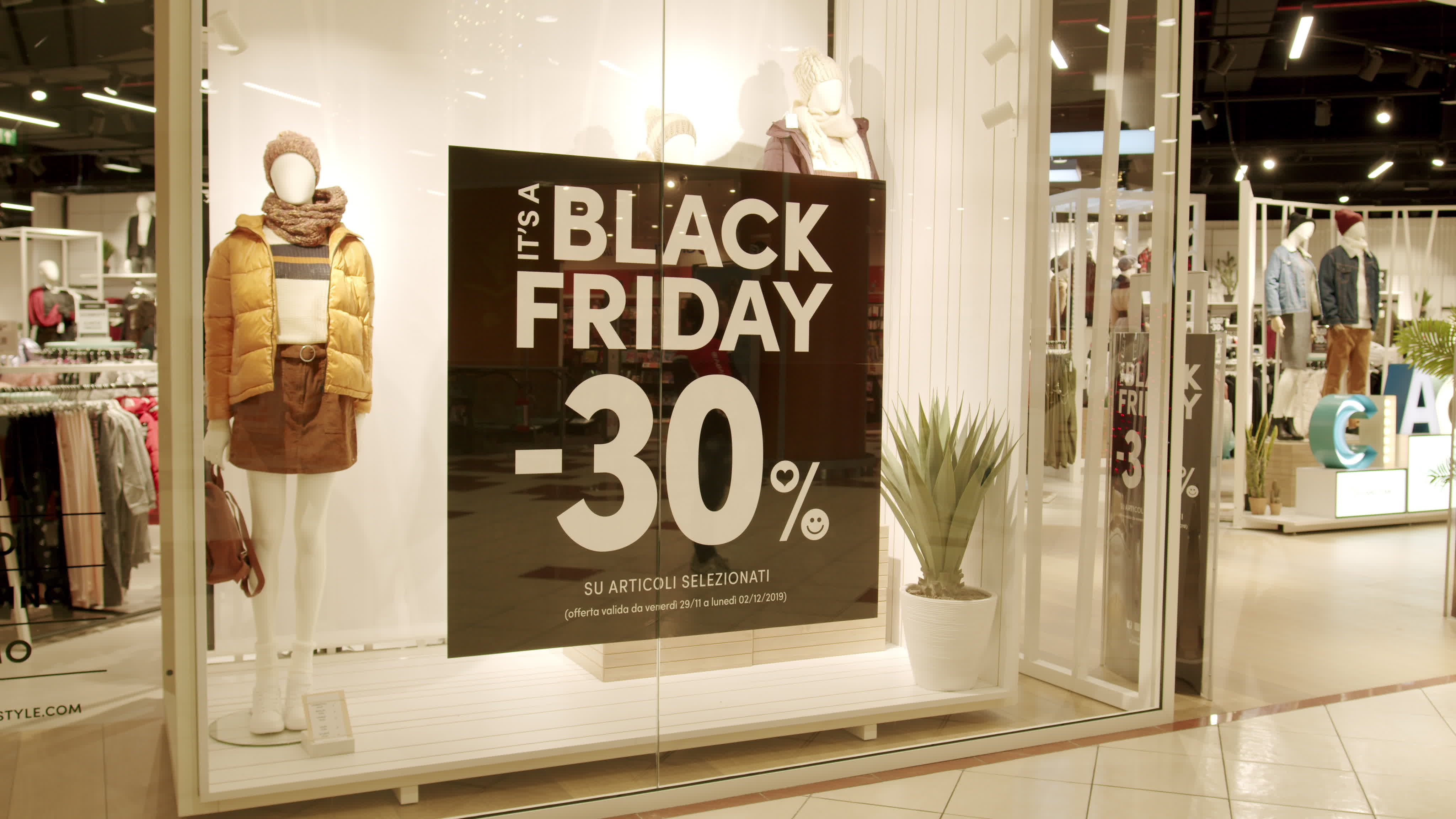 Black Friday In L'Aquila