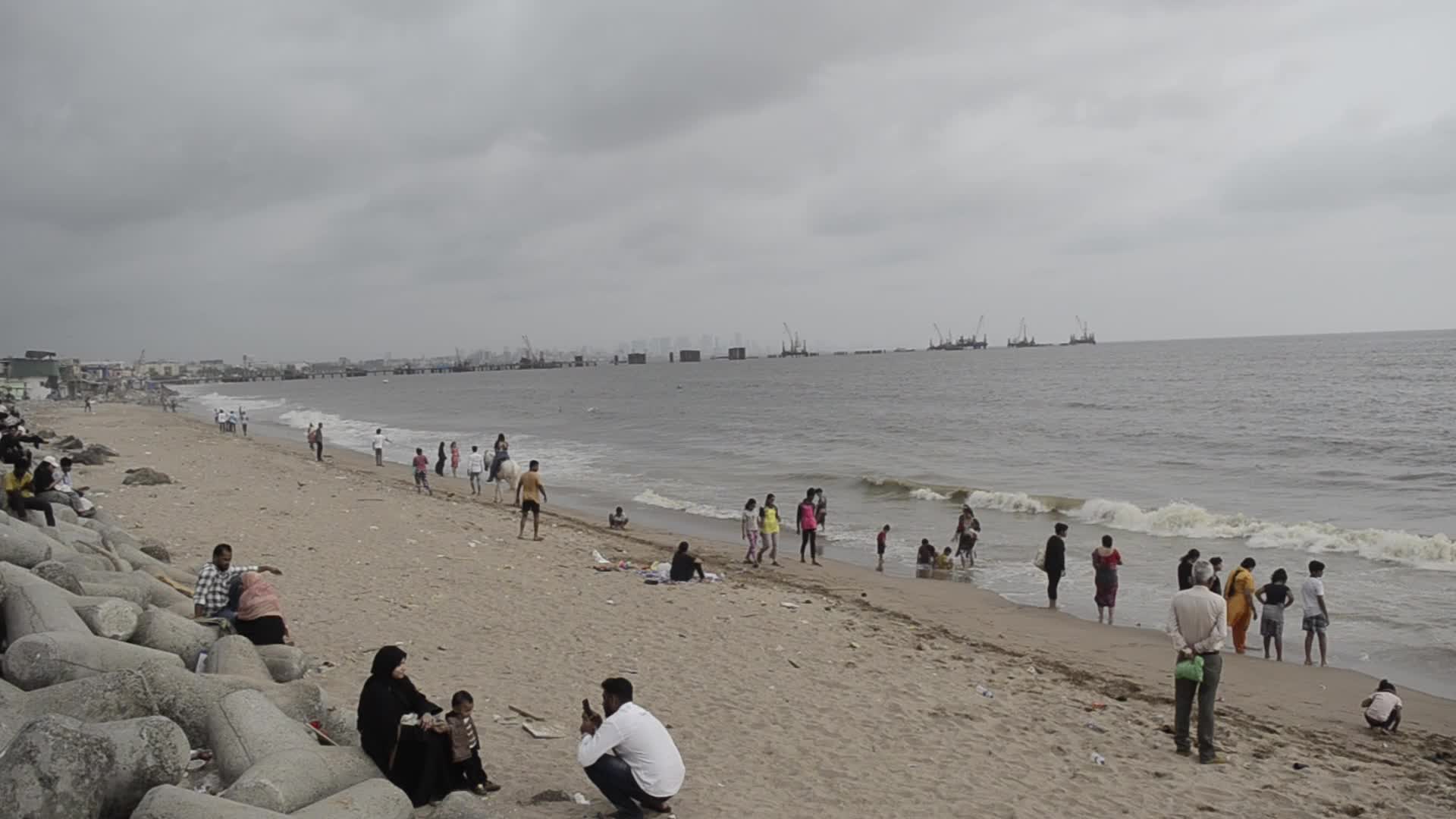 Daily Life In Mumbai