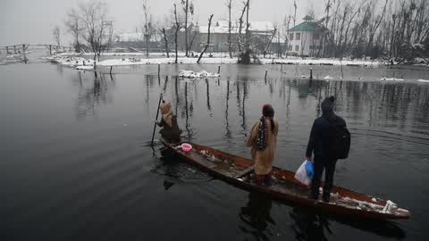 Heavy Snowfall in Kashmir