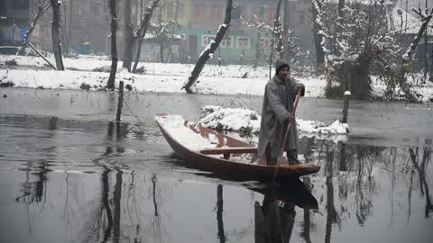 Heavy Snowfall in Kashmir