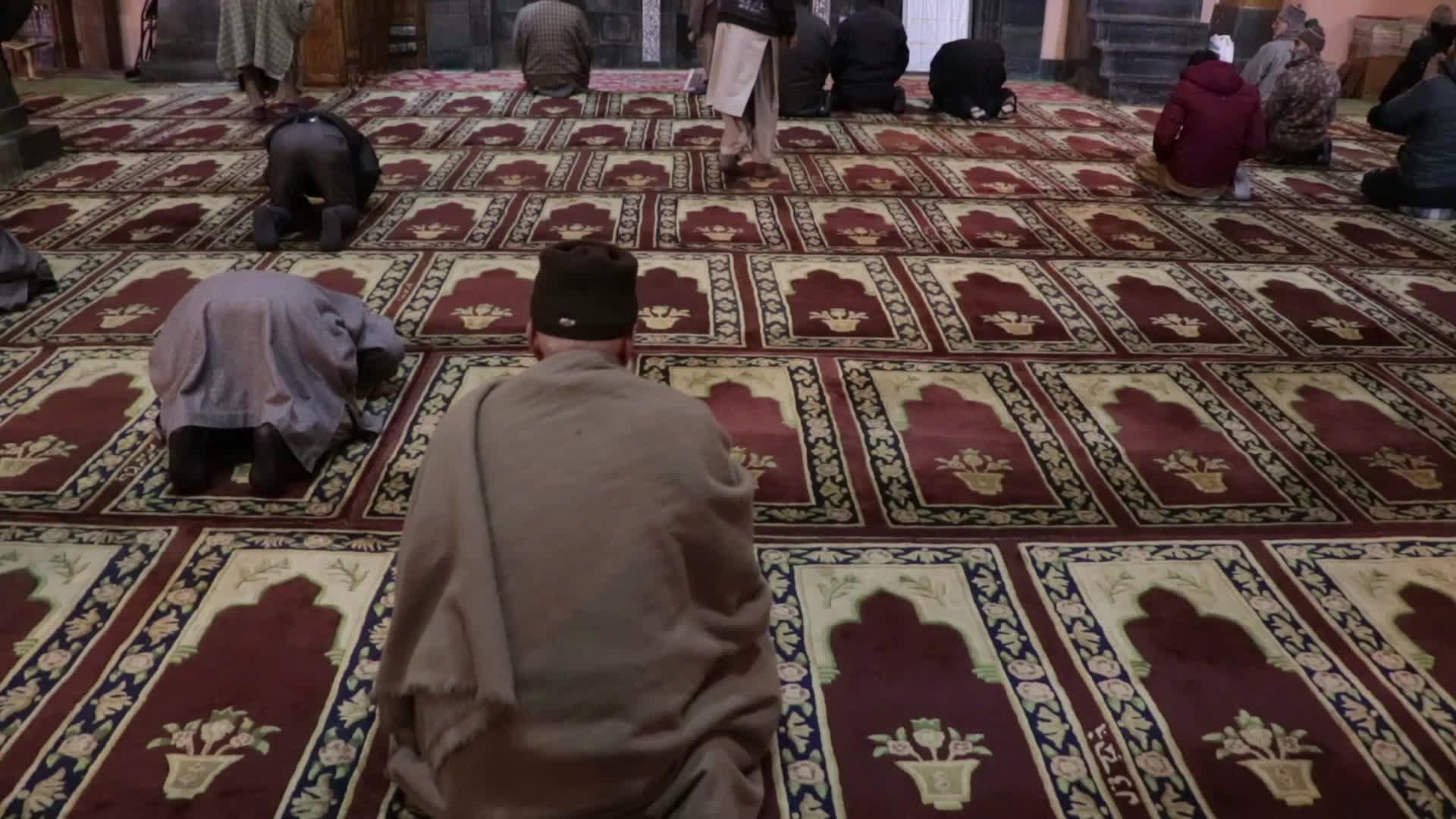 After 134 days, prayers held at Jamia Masjid in Srinagar