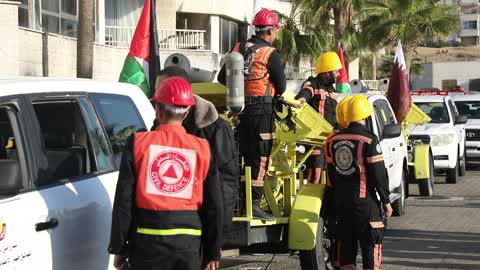 Israel allows Qatari donation of 20 emergency vehicles into Gaza City