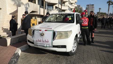 Israel allows Qatari donation of 20 emergency vehicles into Gaza City