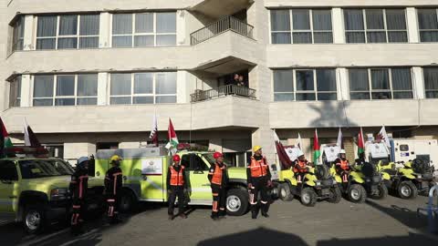 Israel allows Qatari donation of 20 emergency vehicles into Gaza City