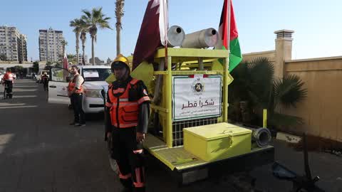 Israel allows Qatari donation of 20 emergency vehicles into Gaza City