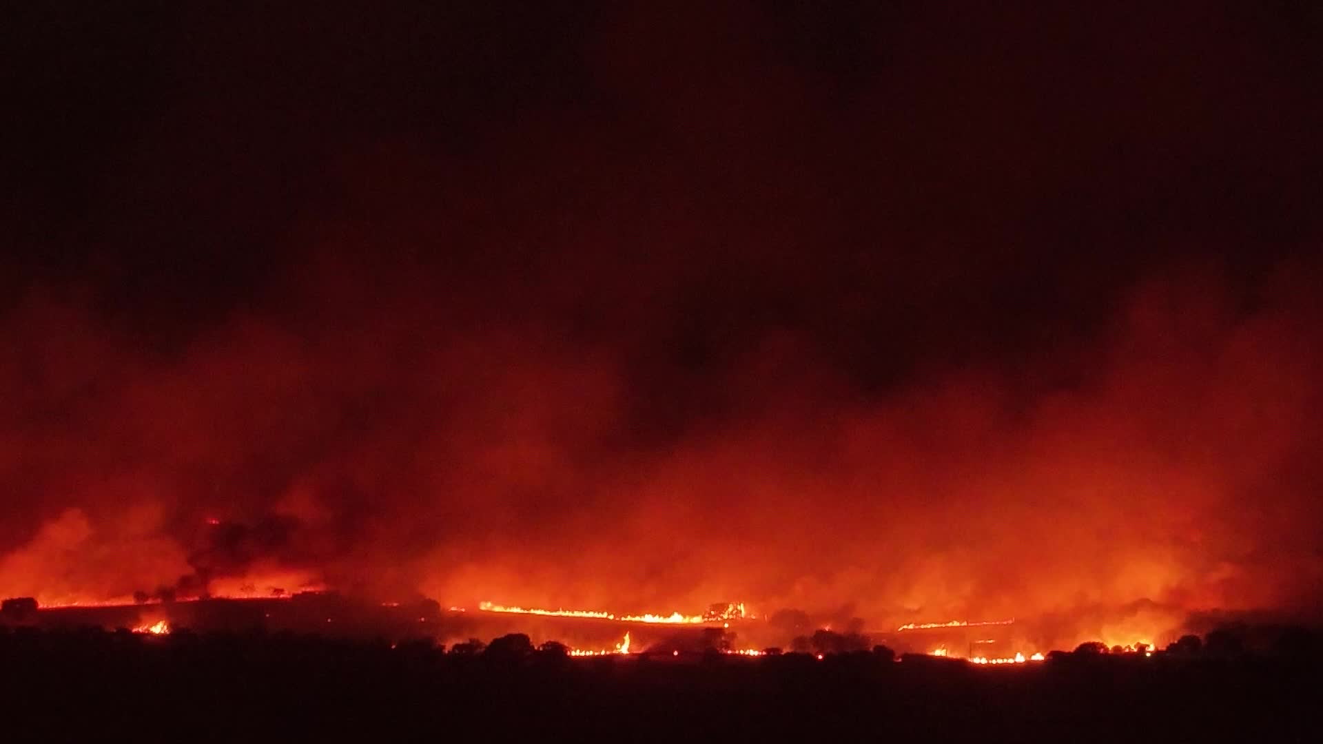Casar de Cáceres fire forces evacuation on Camino de Santiago