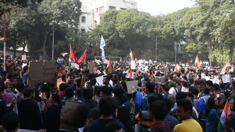 Protest against citizenship act continues in Kolkata